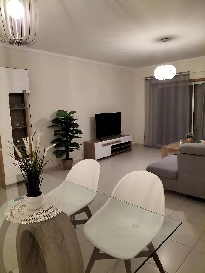 Apartment T2 Infante Moderno Wi-Fi Garagem 50 M Praia Quarteira
